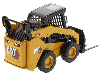 CAT Caterpillar 272D3 Skid Steer Loader with Operator Yellow "High Line" Series 1/32 Diecast Model by Diecast Masters-DiecastModeler.com