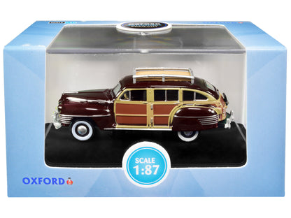 1942 Chrysler Town and Country Woody Wagon Regal Maroon with Roof Rack 1/87 (HO) Scale Diecast Model Car by Oxford Diecast-DiecastModeler.com