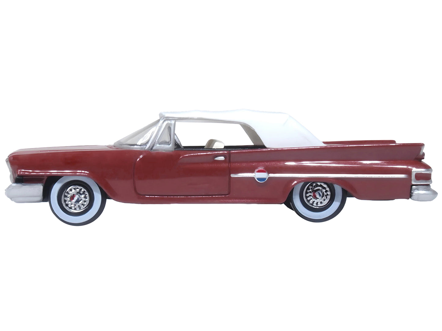 1961 Chrysler 300 Convertible (Closed Top) Cinnamon Brown Metallic with White Top 1/87 (HO) Scale Diecast Model Car by Oxford Diecast-DiecastModeler.com