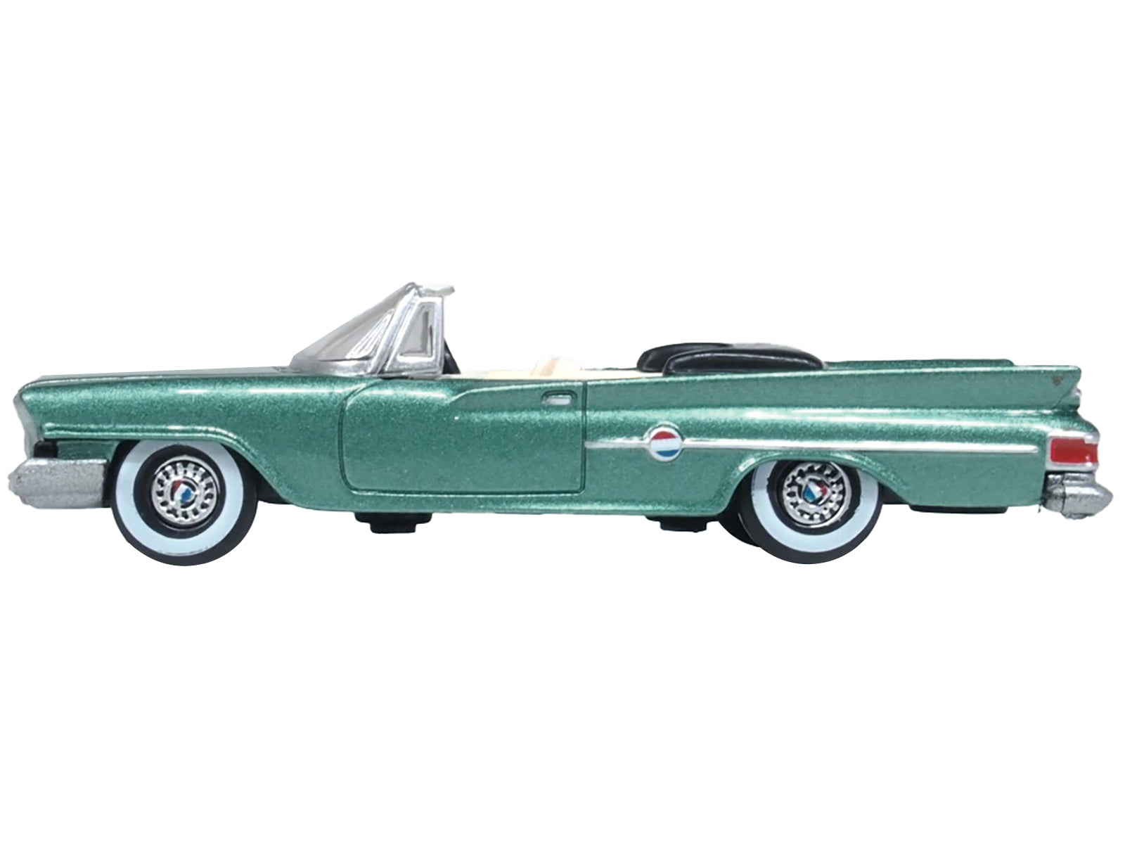 1961 Chrysler 300 Convertible Pinewood Green Metallic 1/87 (HO) Scale Diecast Model Car by Oxford Diecast-DiecastModeler.com