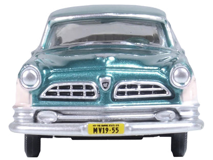 1955 Chrysler New Yorker Deluxe St. Regis Jade Green Metallic and Cream 1/87 (HO) Scale Diecast Model Car by Oxford Diecast