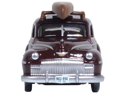 1946 DeSoto Suburban with Roof Rack and Canoe Royal Maroon 1/87 (HO) Scale Diecast Model Car by Oxford Diecast-DiecastModeler.com