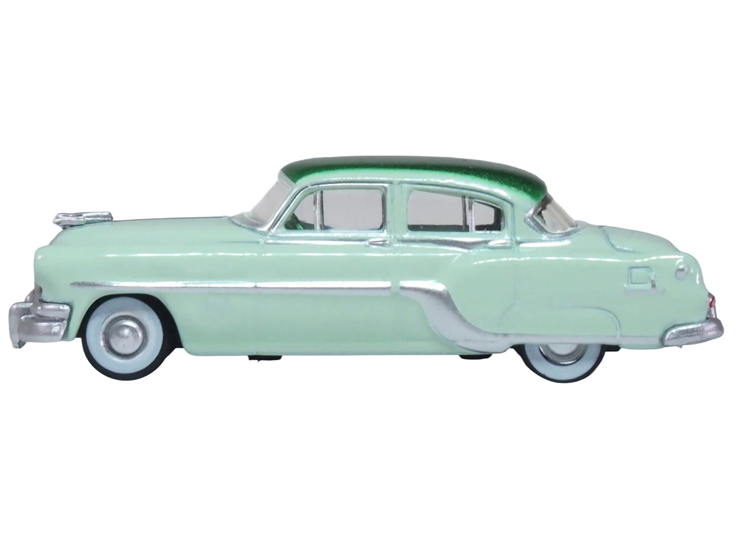 1954 Pontiac Chieftain 4 Door Shannon Green with Brookmere Green Top 1/87 (HO) Scale Diecast Model Car by Oxford Diecast