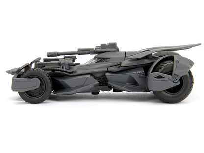 "Justice League" Movie Batmobile 1/32 Diecast Model Car by Jada-DiecastModeler.com