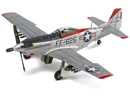 Level 2 Model Kit North American F-51D Mustang Fighter Aircraft with 3 Scheme Options 1/48 Plastic Model Kit by Airfix-DiecastModeler.com