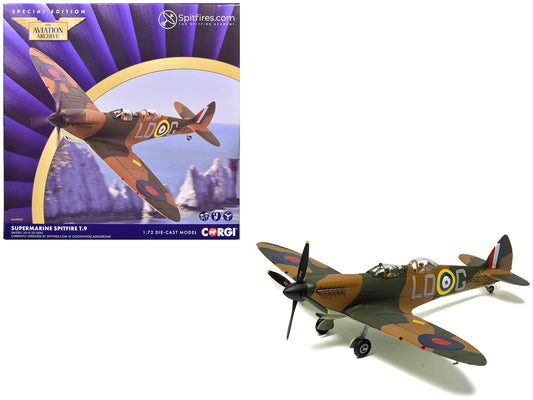 Supermarine Spitfire T.9 Aircraft "SM520 Spitfires.com Goodwood Aerodrome" British Royal Air Force "The Aviation Archive" Series 1/72 Diecast Model by Corgi