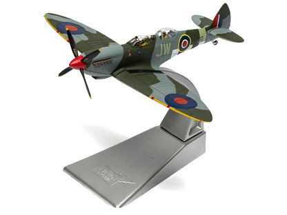 Supermarine Spitfire T.9 Aircraft "PV202 Aerial Collective at Duxford Airfield" British Royal Air Force "The Aviation Archive" Series 1/72 Diecast Model by Corgi-DiecastModeler.com
