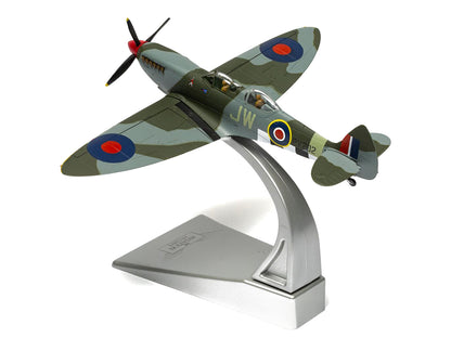 Supermarine Spitfire T.9 Aircraft "PV202 Aerial Collective at Duxford Airfield" British Royal Air Force "The Aviation Archive" Series 1/72 Diecast Model by Corgi-DiecastModeler.com