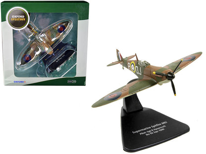 Supermarine Spitfire MK1 SGT R. Havercroft No 92 Sqn 1940 1/72 Diecast Model Airplane by Oxford Diecast-DiecastModeler.com