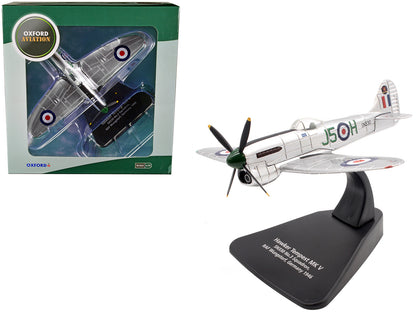 Hawker Tempest MK V Fighter Plane SN330 No.3 Squadron RAF Wunstorf Germany (1946) "Oxford Aviation" Series 1/72 Diecast Model Airplane by Oxford Diecast-DiecastModeler.com