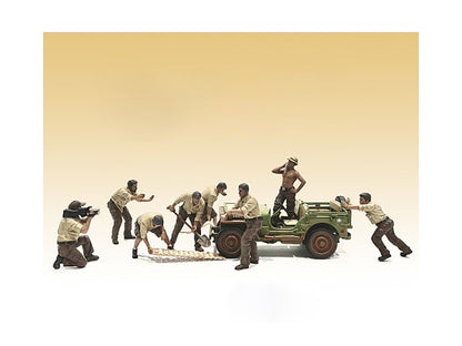 "4X4 Mechanic" 8 piece Figure Set for 1/18 scale models by American Diorama-DiecastModeler.com