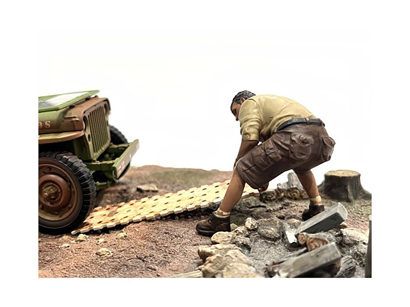 "4X4 Mechanic" Figure 2 with Board Accessory for 1/18 Scale Models by American Diorama-DiecastModeler.com