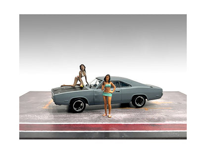 "Car Wash Girls" Set 1 Dorothy and Barbara 2 Piece Figure for 1/43 Scale Models by American Diorama-DiecastModeler.com