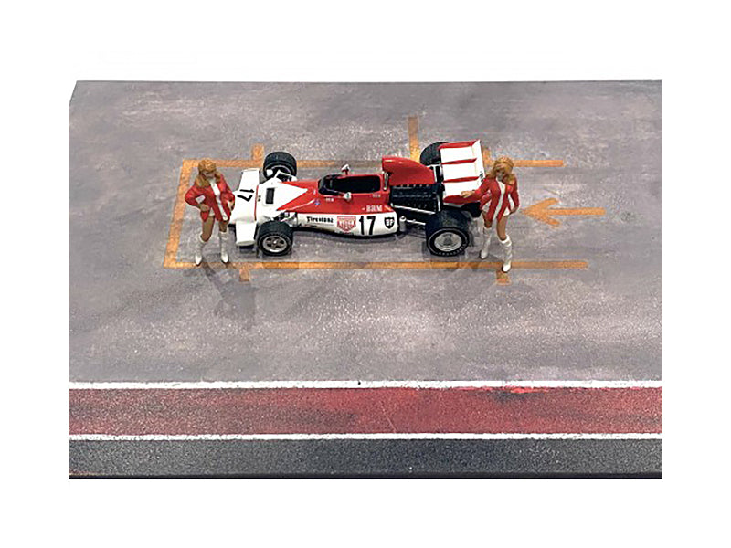 "Race Day" Two Diecast Figures Set 6 for 1/43 Scale Models by American Diorama-DiecastModeler.com