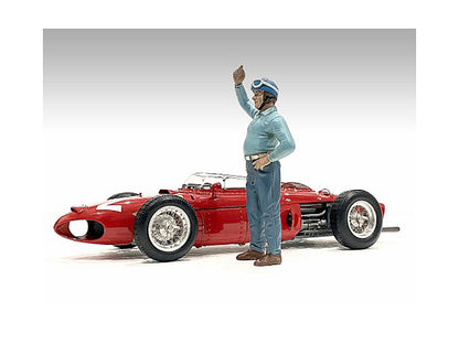 "Racing Legends" 50's Figure B for 1/18 Scale Models by American Diorama-DiecastModeler.com