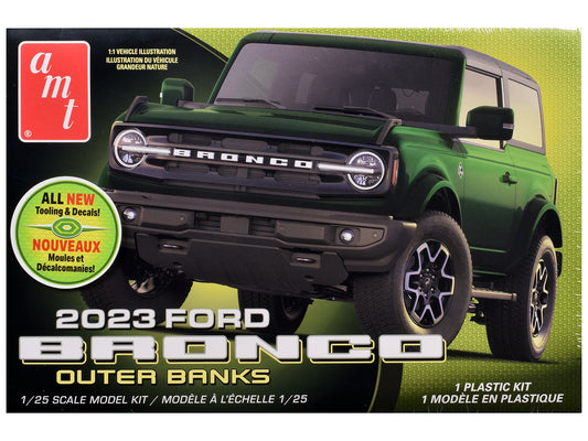 Skill 2 Model Kit 2023 Ford Bronco Outer Banks 1/25 Scale Model by AMT-DiecastModeler.com