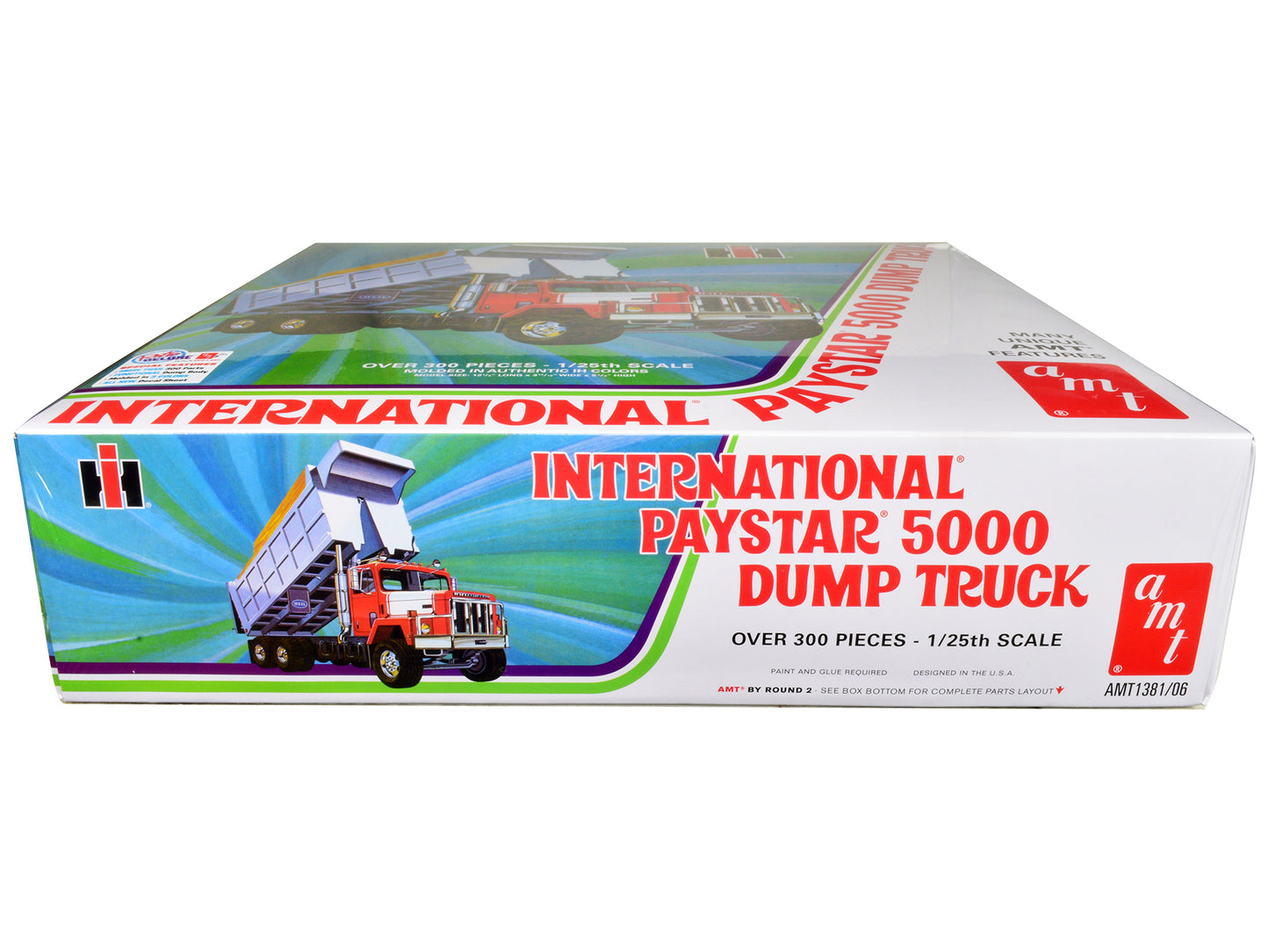 Skill 3 Model Kit International PayStar 5000 Dump Truck 1/25 Scale Model by AMT-DiecastModeler.com