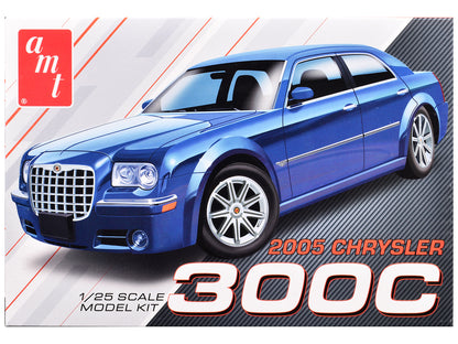 Skill 2 Model Kit 2005 Chrysler 300C 1/25 Scale Model by AMT-DiecastModeler.com