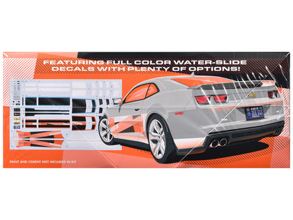 Skill 2 Model Kit 2013 Chevrolet Camaro ZL1 1/25 Scale Model by AMT-DiecastModeler.com
