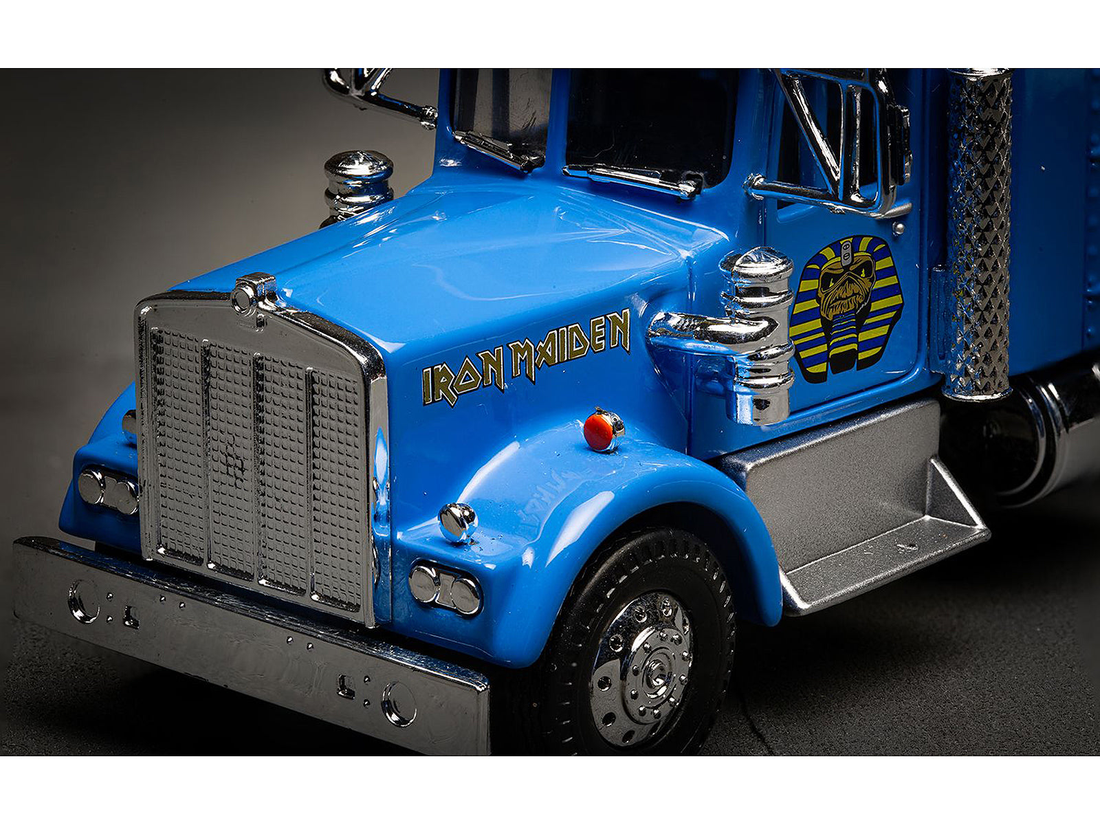 Iron Maiden "Powerslave" Transport Truck Blue "World Slavery Tour 1984-85" 1/50 Diecast Model by Corgi-DiecastModeler.com