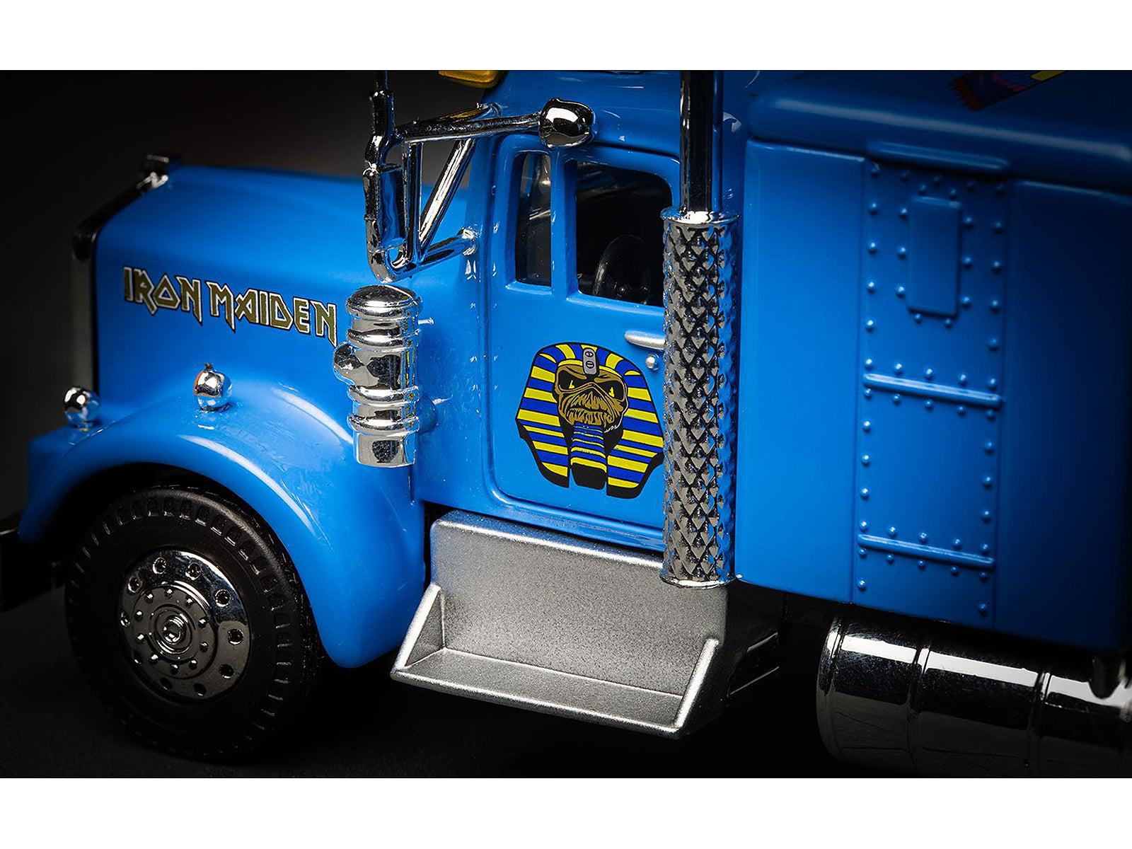 Iron Maiden "Powerslave" Transport Truck Blue "World Slavery Tour 1984-85" 1/50 Diecast Model by Corgi-DiecastModeler.com