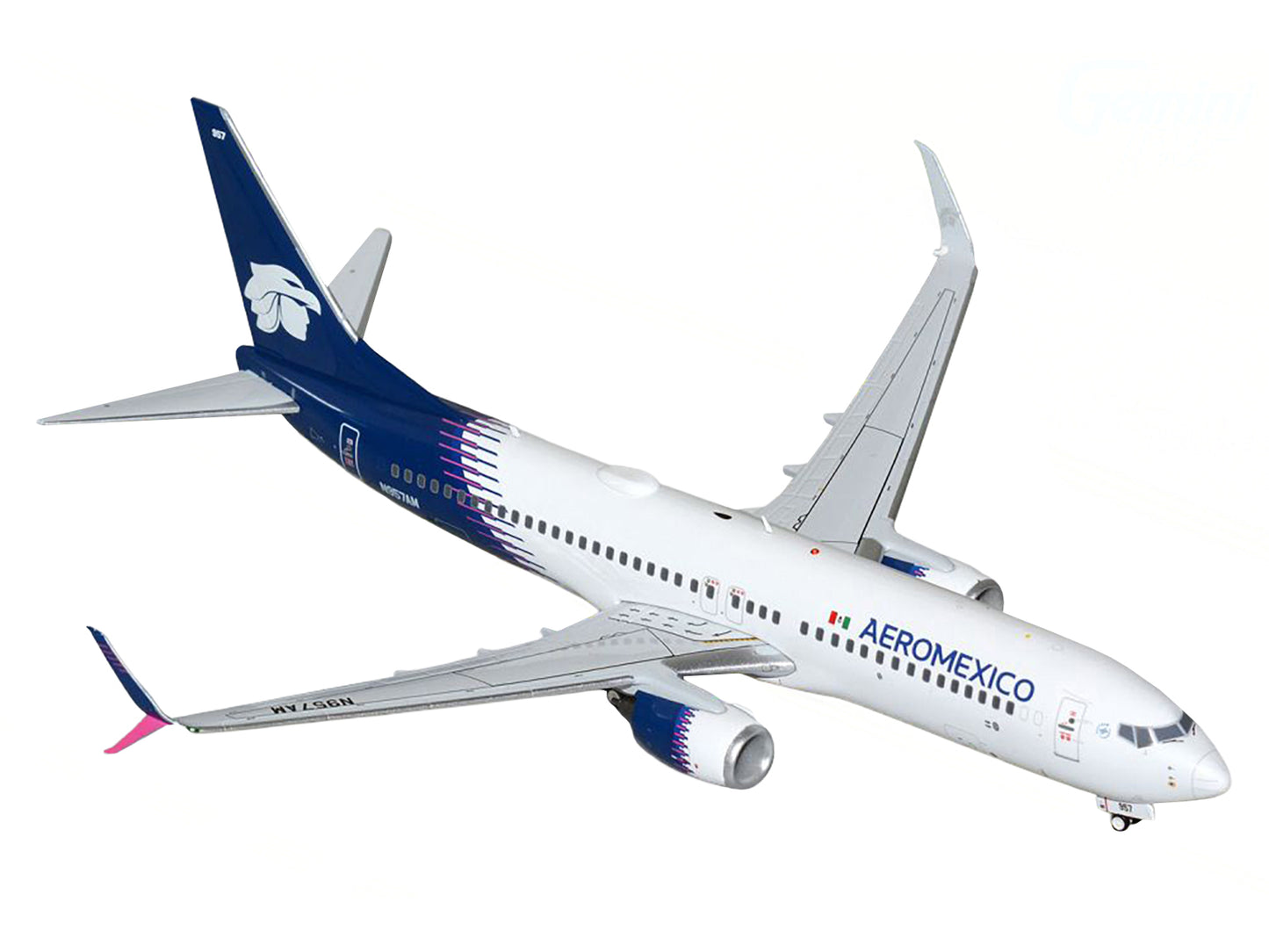 Boeing 737-800 Commercial Aircraft "AeroMexico" (N957AM) White with Dark Blue Tail "Gemini 200" Series 1/200 Diecast Model Airplane by GeminiJets-DiecastModeler.com