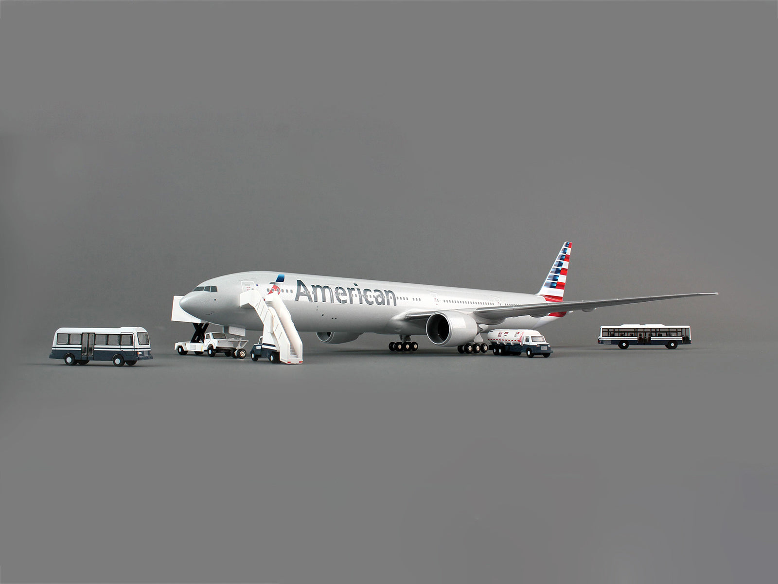 Airport Service Vehicles Set of 5 pieces "Gemini 200" Series Diecast Models by GeminiJets-DiecastModeler.com