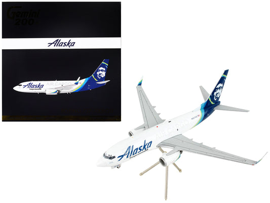Boeing 737-700BDSF Commercial Aircraft "Alaska Air Cargo" White with Blue Tail "Gemini 200" Series 1/200 Diecast Model Airplane by GeminiJets-DiecastModeler.com