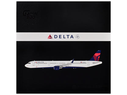 Airbus A321 Commercial Aircraft "Delta Air Lines" (N328DN) White with Blue and Red Tail "Gemini 200" Series  1/200 Diecast Model Airplane by GeminiJets