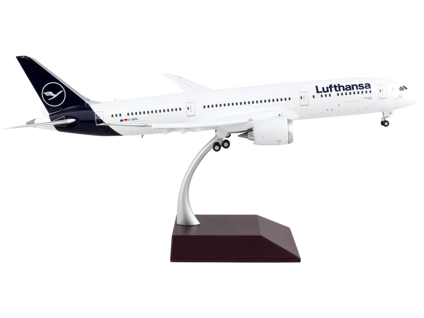 Boeing 787-9 Commercial Aircraft with Flaps Down "Lufthansa" White with Blue Tail "Gemini 200" Series 1/200 Diecast Model Airplane by GeminiJets-DiecastModeler.com