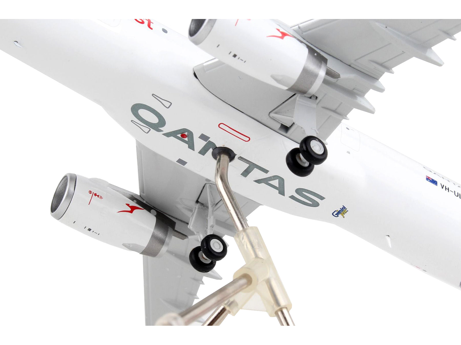 Airbus A321P2F Commercial Aircraft "Qantas Freight - Australia Post" White with Red Tail "Gemini 200" Series 1/200 Diecast Model Airplane by GeminiJets-DiecastModeler.com