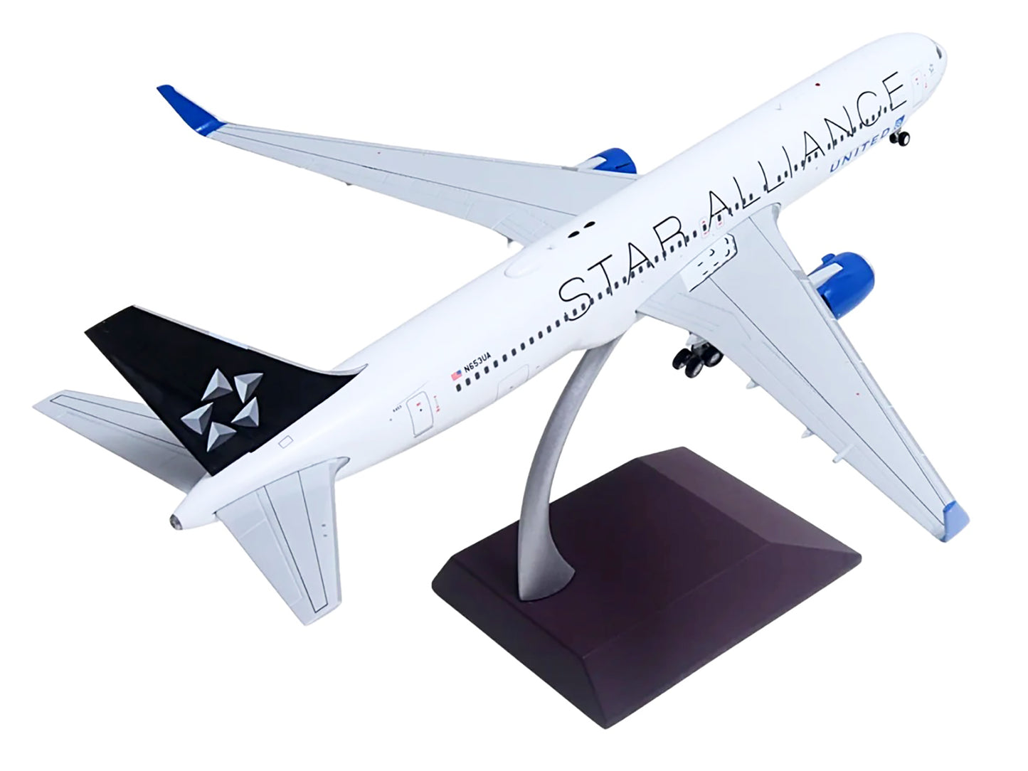 Boeing 767-300ER Commercial Aircraft "United Airlines - Star Alliance" (N653UA) White with Black Tail "Gemini 200" Series 1/200 Diecast Model Airplane by GeminiJets
