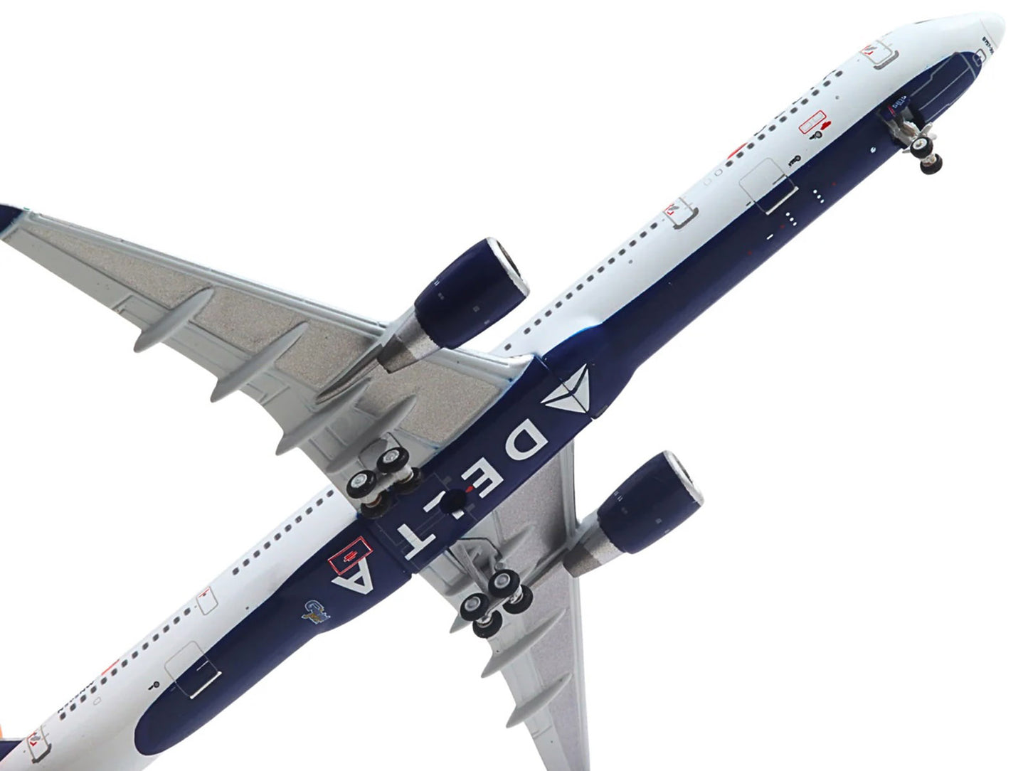 Boeing 757-300 Commercial Aircraft "Delta Air Lines" (N595NW) White with Red and Blue Tail 1/400 Diecast Model Airplane by GeminiJets
