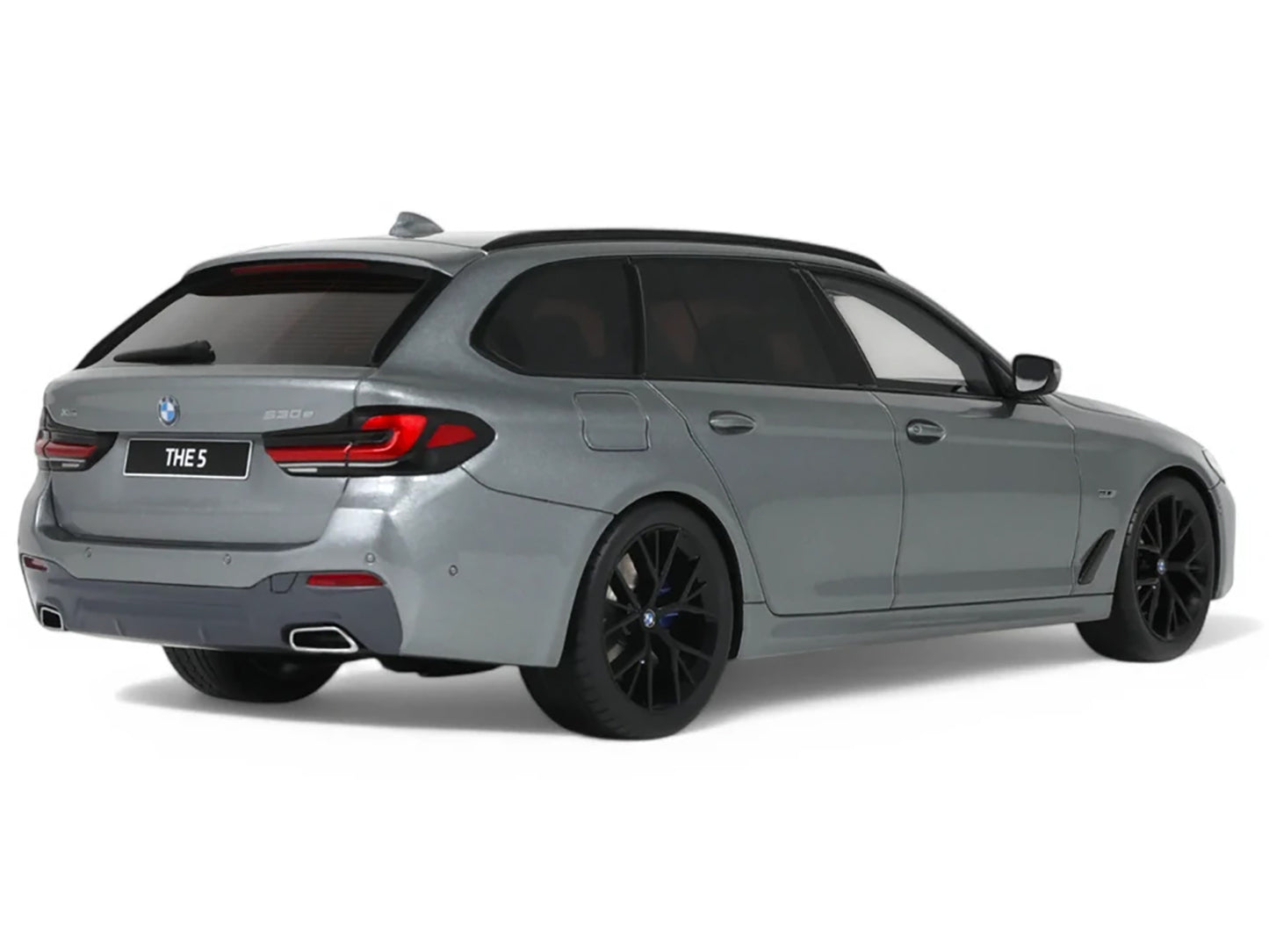 2023 BMW 530E XDrive M Silver Metallic 1/18 Model Car by GT Spirit