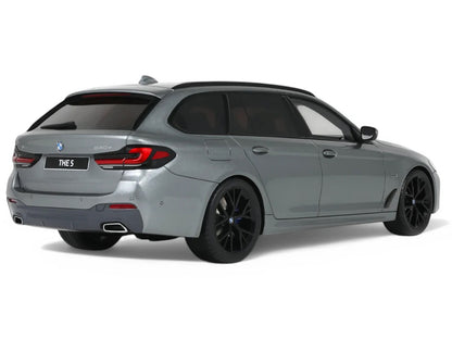 2023 BMW 530E XDrive M Silver Metallic 1/18 Model Car by GT Spirit