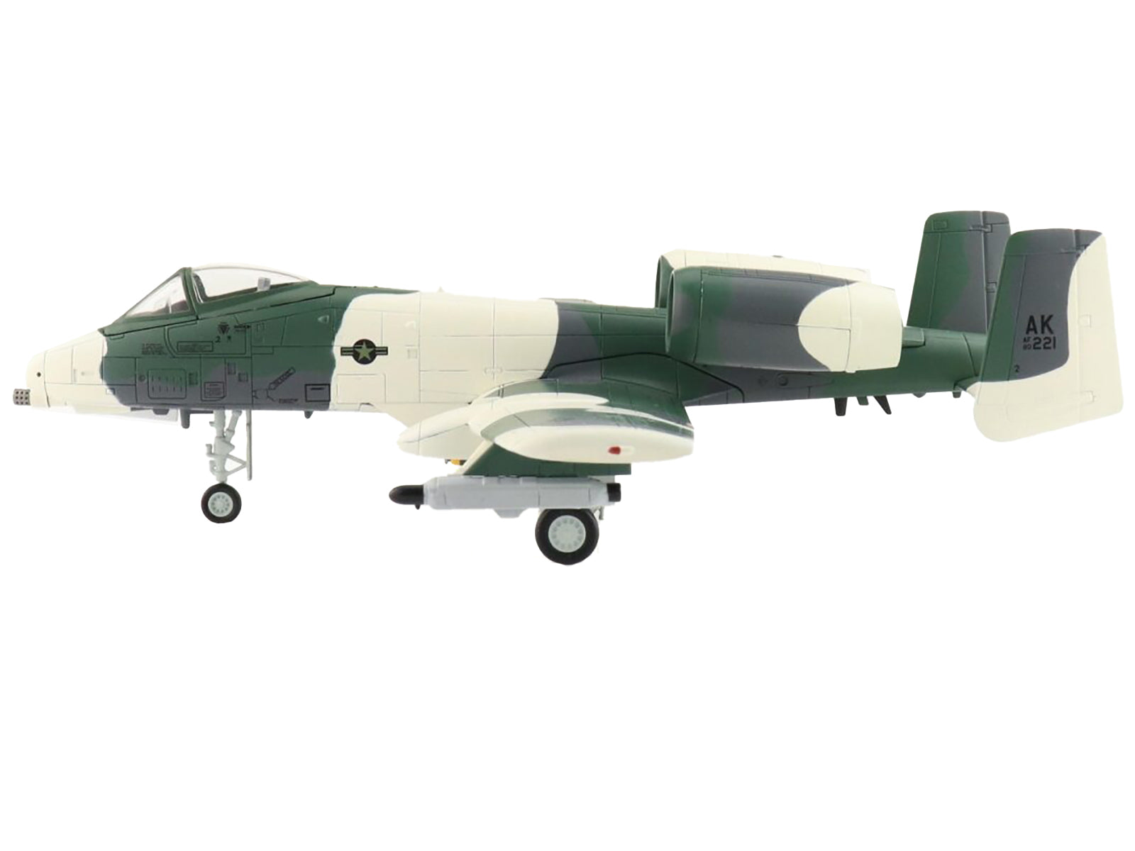 Fairchild Republic A-10A Thunderbolt II Attack Aircraft "Arctic Scheme 18th TFS 343rd Composite Wing Alaska" (1982) United States Air Force "Air Power Series" 1/72 Diecast Model by Hobby Master-DiecastModeler.com