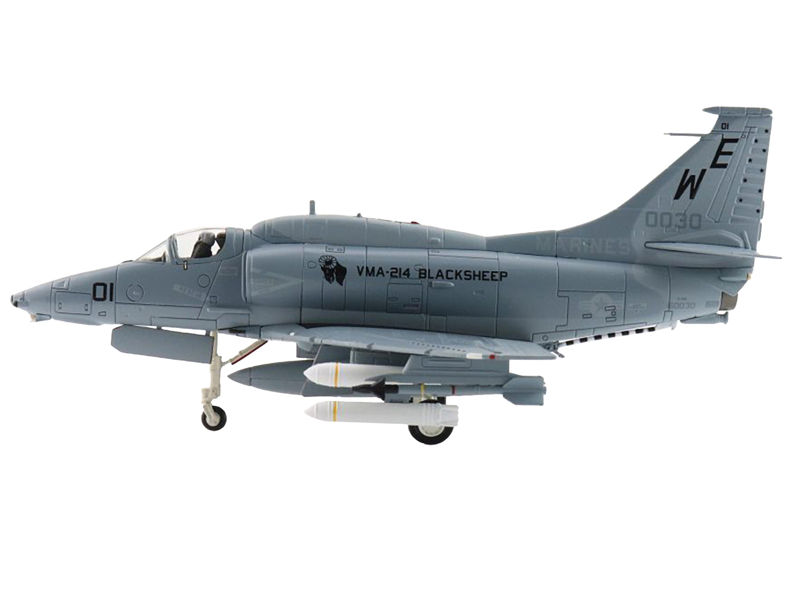 Douglas A-4M Skyhawk Aircraft "VMA-214 Blacksheep" (1989) United States Marines "Air Power Series" 1/72 Diecast Model by Hobby Master-DiecastModeler.com