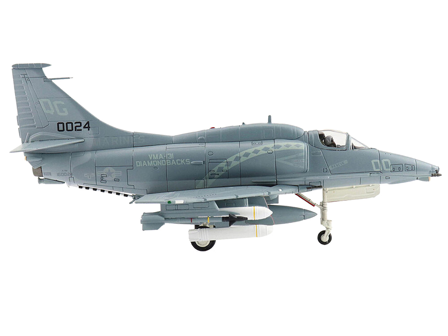 Douglas A-4M Skyhawk Aircraft "VMA-131 Diamondbacks" (1993) United States Marines "Air Power Series" 1/72 Diecast Model by Hobby Master-DiecastModeler.com