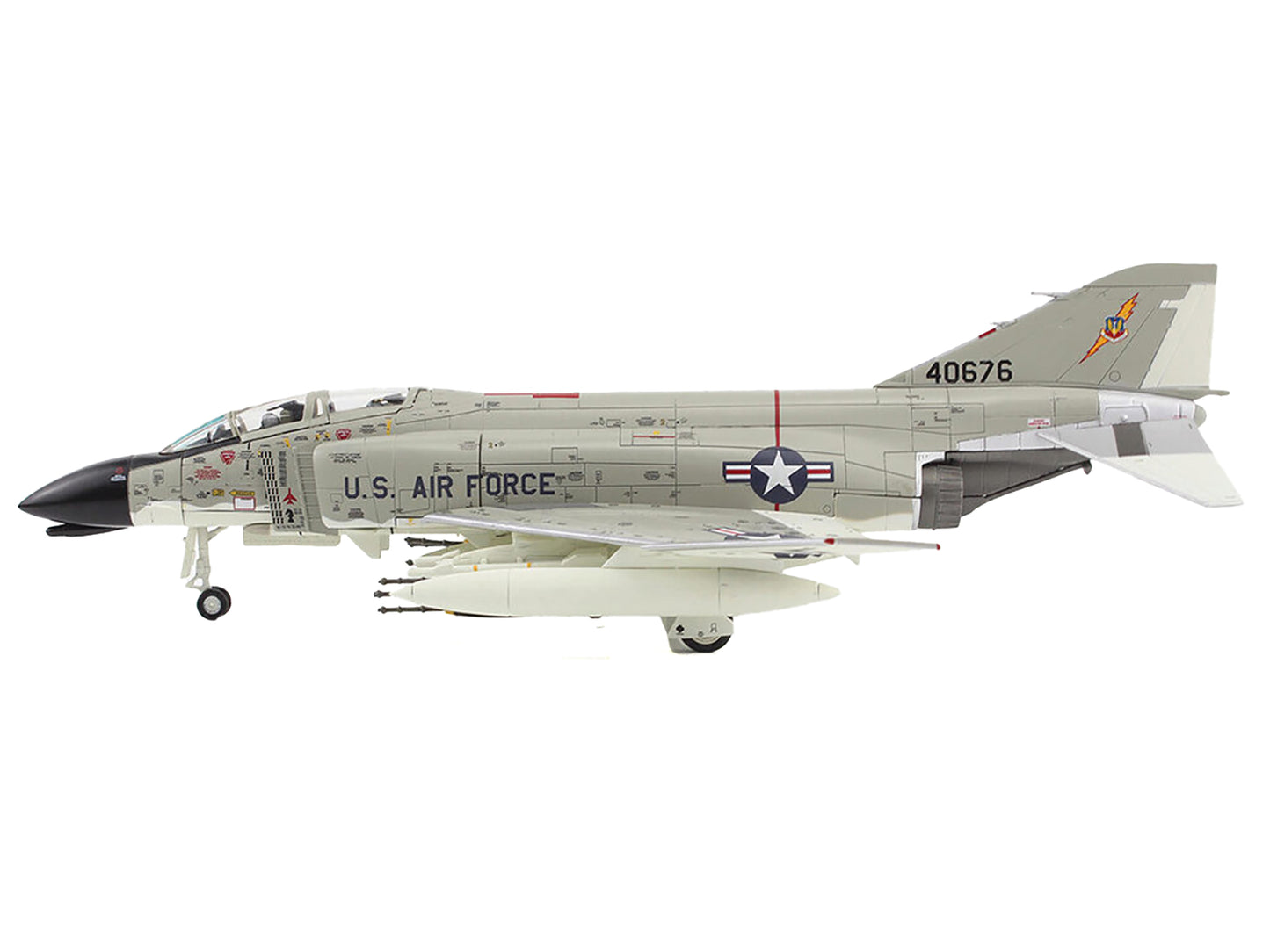 McDonnell Douglas F-4C Phantom II Fighter-Bomber Aircraft "45th TFS Ubon Thailand" (1965) United States Air Force "Air Power Series" 1/72 Diecast Model by Hobby Master-DiecastModeler.com
