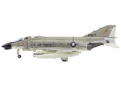 McDonnell Douglas F-4C Phantom II Fighter-Bomber Aircraft "433rd TFS 8th TFW Ubon Thailand" (1966) United States Air Force "Air Power Series" 1/72 Diecast Model by Hobby Master-DiecastModeler.com