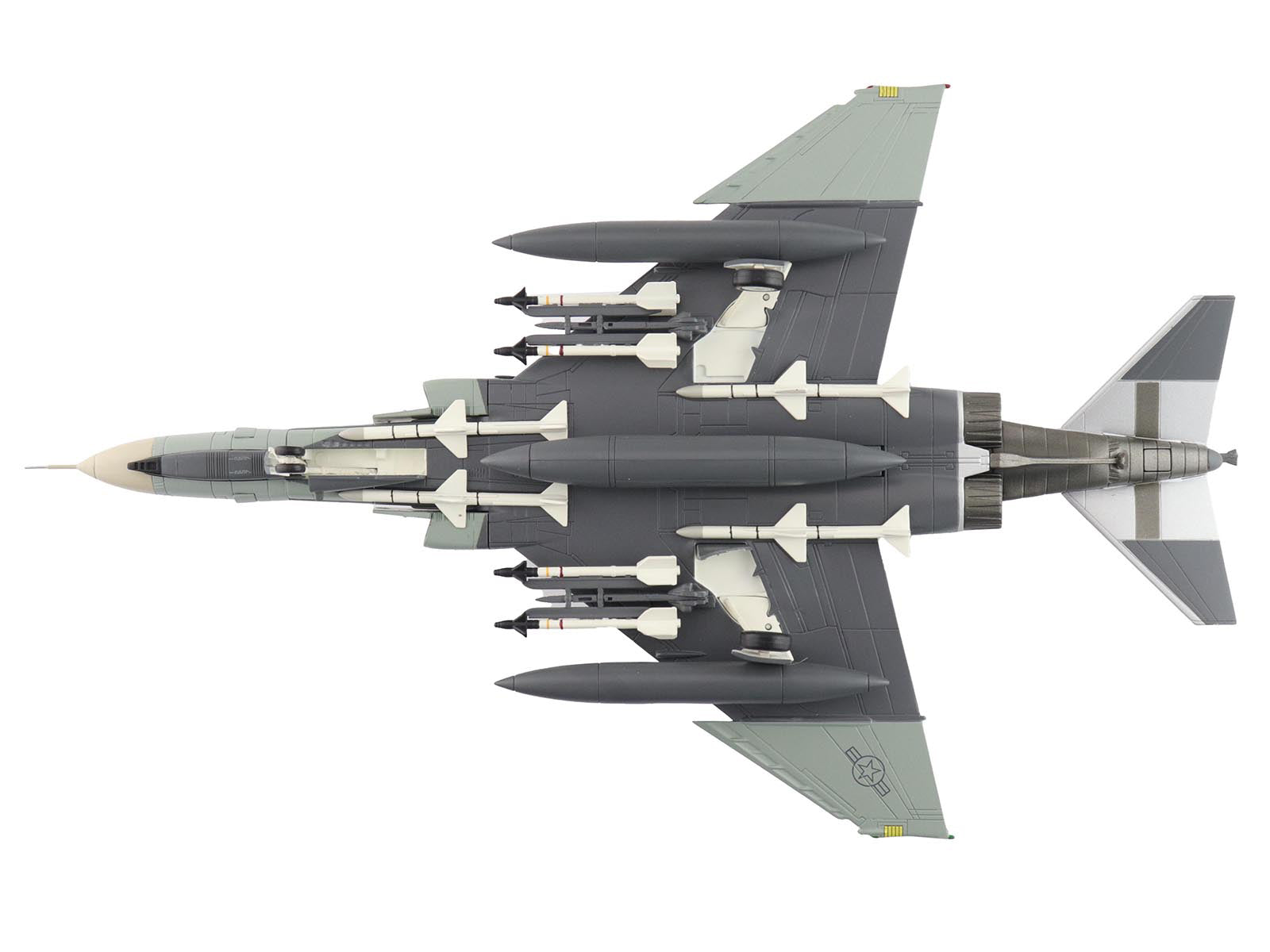 McDonnell Douglas F-4F Phantom II Fighter-Bomber Aircraft "AF72-257 20th Fighter Squadron 49th Fighter Wing Holloman AFB" (2002) United States Air Force "Air Power Series" 1/72 Diecast Model by Hobby Master-DiecastModeler.com