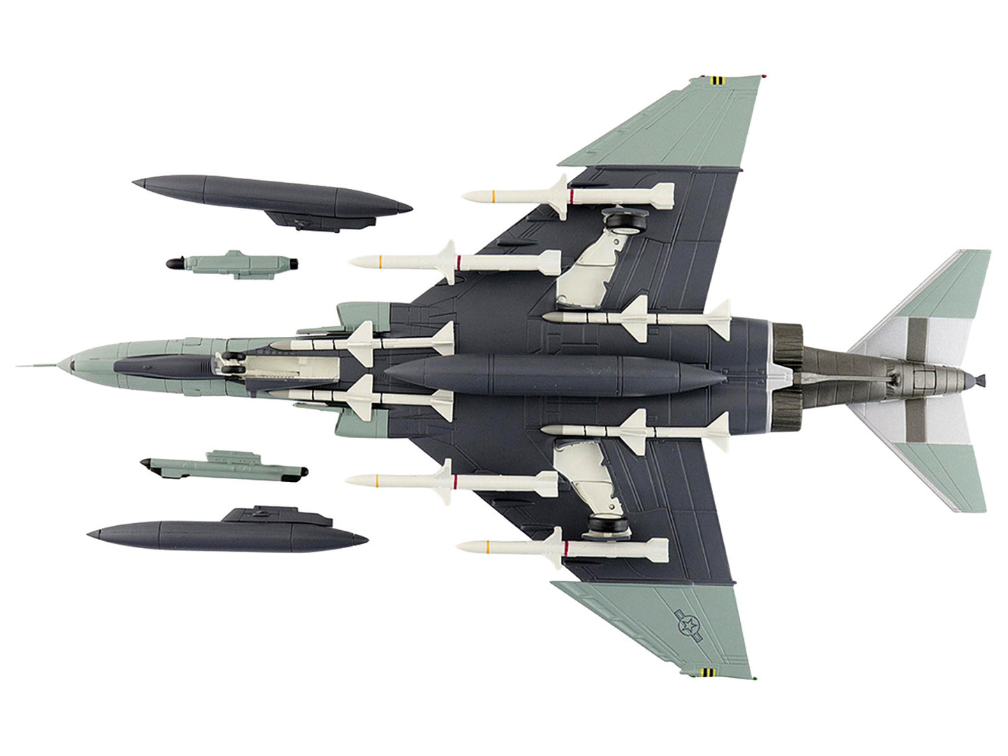 McDonnell Douglas F-4G Phantom II Fighter-Bomber Aircraft "Wild Weasels 69-7253 561st TFS 35th TFW George AFB" (1991) United States Air Force "Air Power Series" 1/72 Diecast Model by Hobby Master-DiecastModeler.com