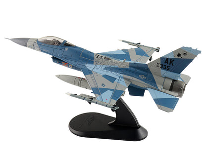 Lockheed F-16C Fighting Falcon Fighter Aircraft "86-0335 Blue Splinter 354th Wing 18th AGRS Eielson AFB" (2018) United States Air Force "Air Power Series" 1/72 Diecast Model by Hobby Master-DiecastModeler.com