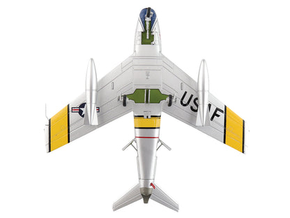 North American F-86F Sabre Fighter Aircraft "24872 Gene Kranz My Darling Marta, 69th Fighter Bomber Squadron, EAA Aviation Museum" United States Air Force "Air Power Series" 1/72 Diecast Model by Hobby Master-DiecastModeler.com
