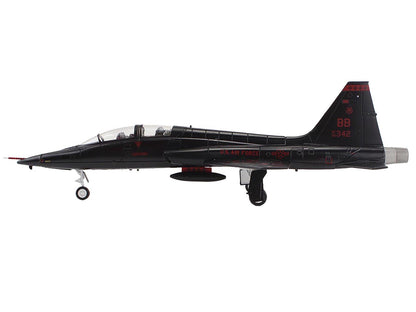 Northrop T-38A Talon Aircraft "65-10342 1st Reconnaissance Squadron 9th Reconnaissance Wing Beale Air Force Base" (2006) United States Air Force "Air Power Series" 1/72 Diecast Model by Hobby Master