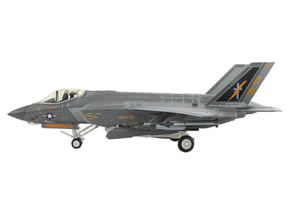 Lockheed F-35C Lightning II Aircraft "VMFA-251" (2024) United States Marine Corps "Air Power Series" 1/72 Diecast Model by Hobby Master-DiecastModeler.com