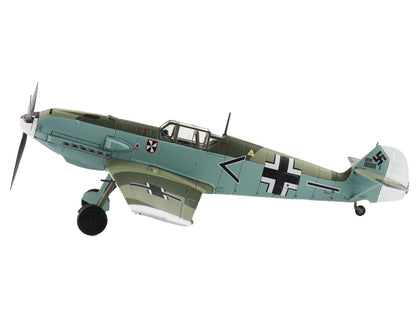 Messerschmitt BF 109E-4 Fighter Aircraft "Franz von Werra II/JG-3" (1940) German Luftwaffe "Air Power Series" 1/48 Diecast Model by Hobby Master