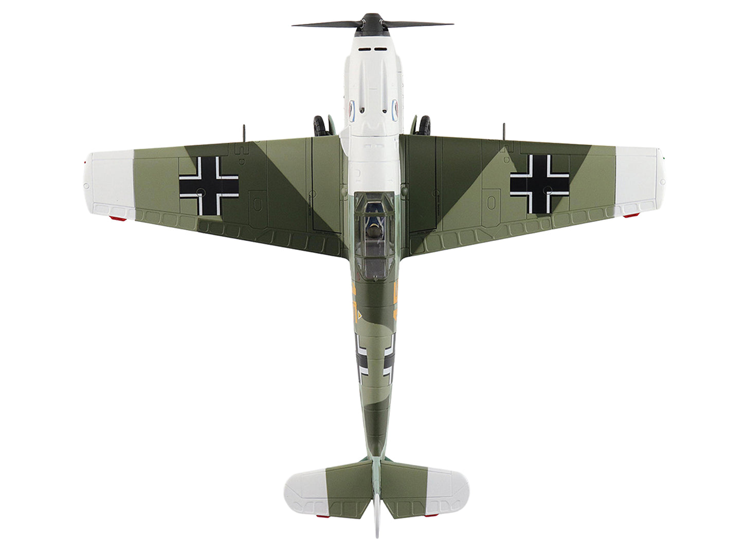 Messerschmitt Bf 109E-3 Fighter Aircraft "Yellow 15 Karl Wolff III/JG 52 France" (1940) German Luftwaffe "Air Power Series" 1/48 Diecast Model by Hobby Master