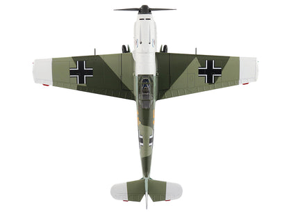 Messerschmitt Bf 109E-3 Fighter Aircraft "Yellow 15 Karl Wolff III/JG 52 France" (1940) German Luftwaffe "Air Power Series" 1/48 Diecast Model by Hobby Master