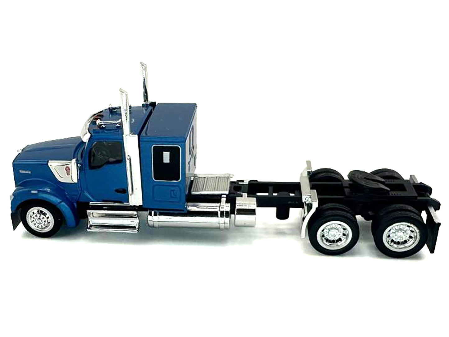 Kenworth W990 with Flat Top Sleeper Cab Blue Metallic 1/87 (HO) Plastic Model Car by HO Logistics